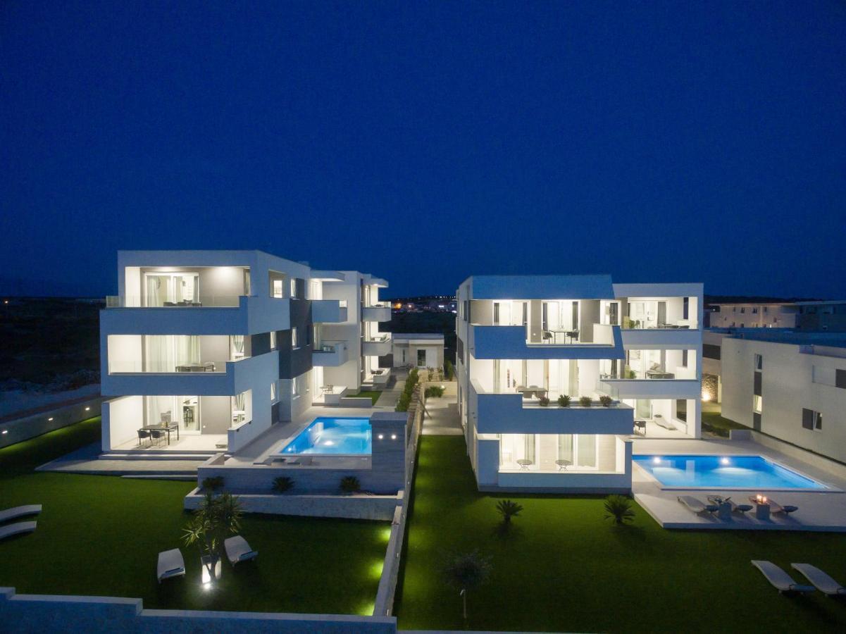 Apartments & Rooms Pool Villas Maris Novalja Exteriör bild